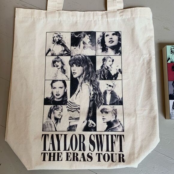 Taylor Swift The Eras Tour cream Tote bag and 10 postcards in a box - Picture 3 of 9